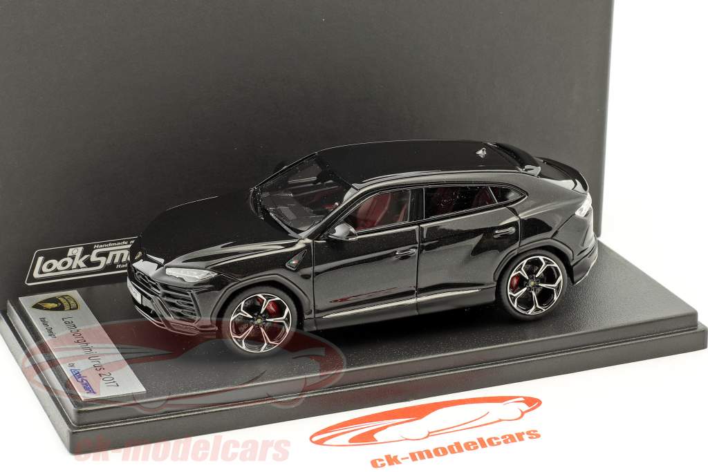 Lamborghini Urus année de construction 2017 helene noir 1:43 LookSmart
