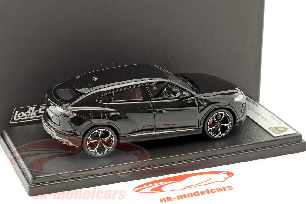Lamborghini Urus año de construcción 2017 helene negro 1:43 LookSmart