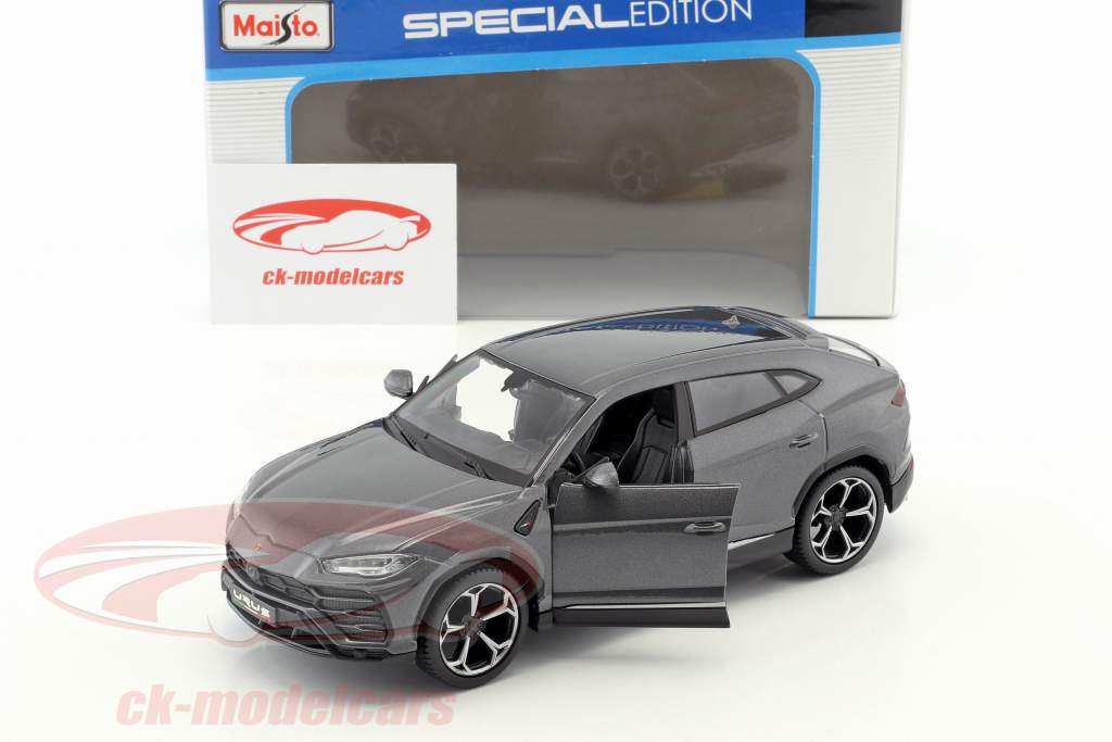 Lamborghini Urus gray metallic 1:24 Maisto