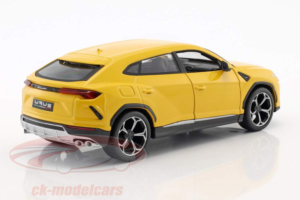 Lamborghini Urus gul 1:24 Maisto