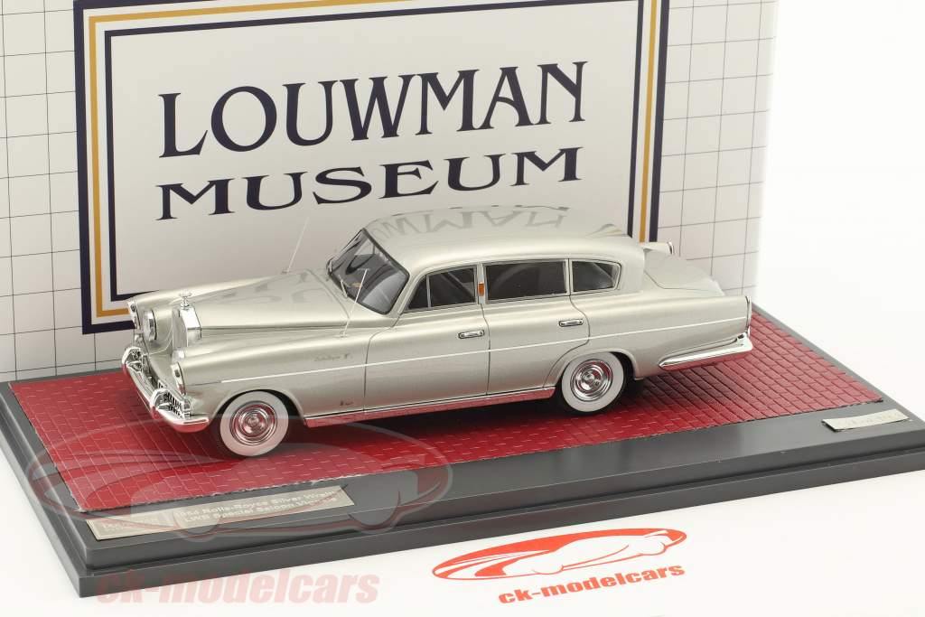 Rolls Royce Silver Wraith LWB Special Saloon Vignale ano de construção 1954 prata metálico 1:43 Matrix
