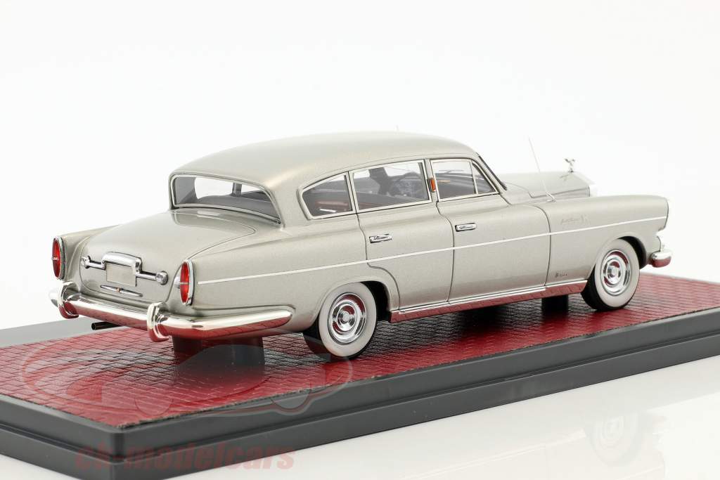 Rolls Royce Silver Wraith LWB Special Saloon Vignale ano de construção 1954 prata metálico 1:43 Matrix