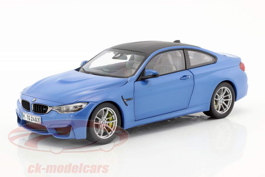 BMW M4 (F82) Coupe 年 2014 蓝色 金属的 1:18 ParagonModels