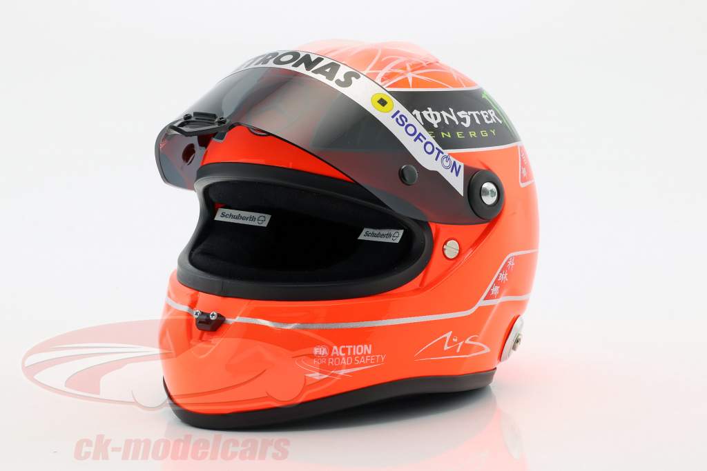 Michael Schumacher Mercedes GP formula 1 2012 helmet 1:2 Schuberth