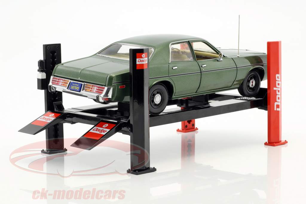 調整可能 4つの 郵便 油圧 ランプ Dodge 赤 / 黒 以下のために モデル 車 で 1:18 Greenlight