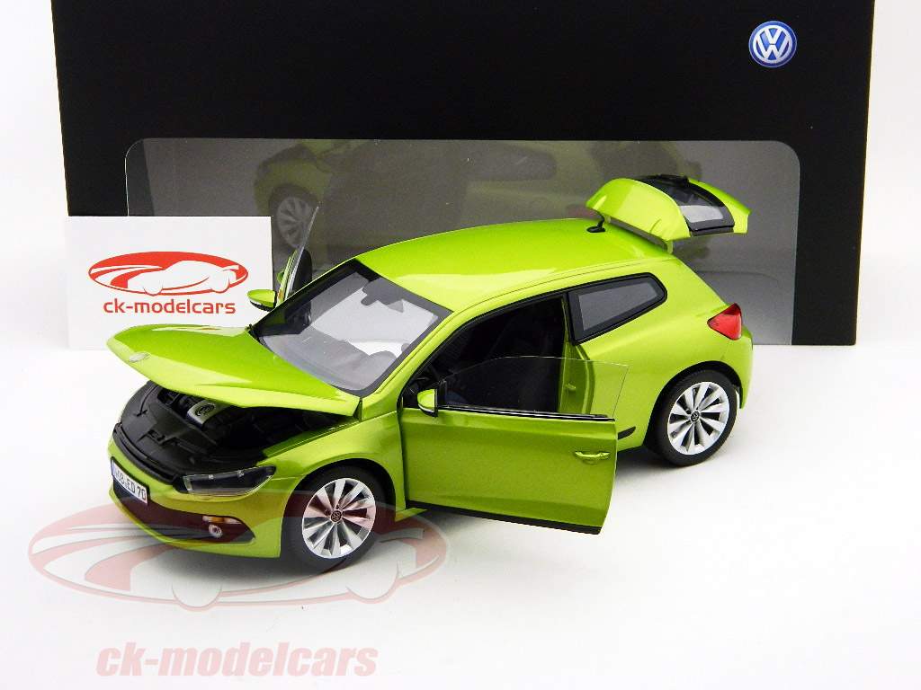 Volkswagen Scirocco verde vipera 1:18 Norev