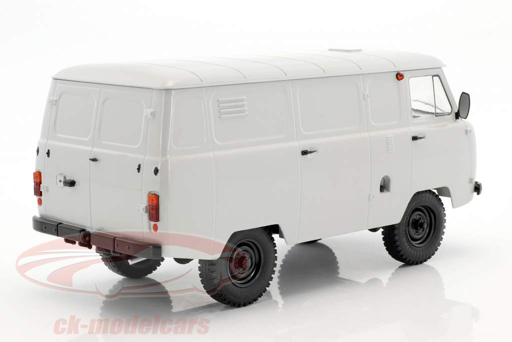 UAZ 452 (3741) van gris clair 1:18 Premium ClassiXXs