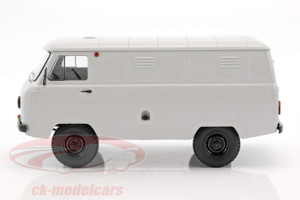 UAZ 452 (3741) van gris clair 1:18 Premium ClassiXXs
