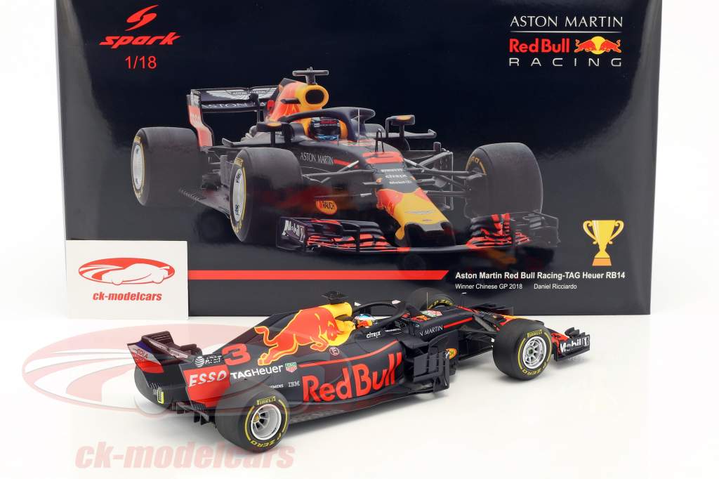 【美品】レッドブルf1 RB14 2018 Redbull RB14 Daniel Ricciardo 2018 - 1:43 MODEL CAR Formula
