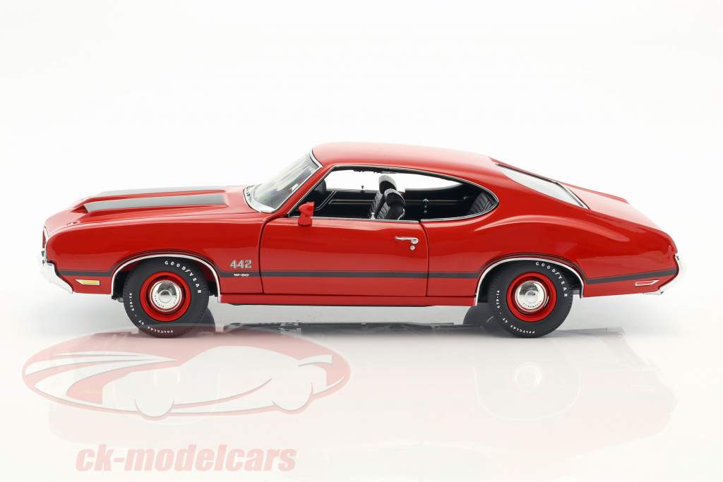 Oldsmobile 442 W-30 ano de construção 1970 matador vermelho 1:18 GMP