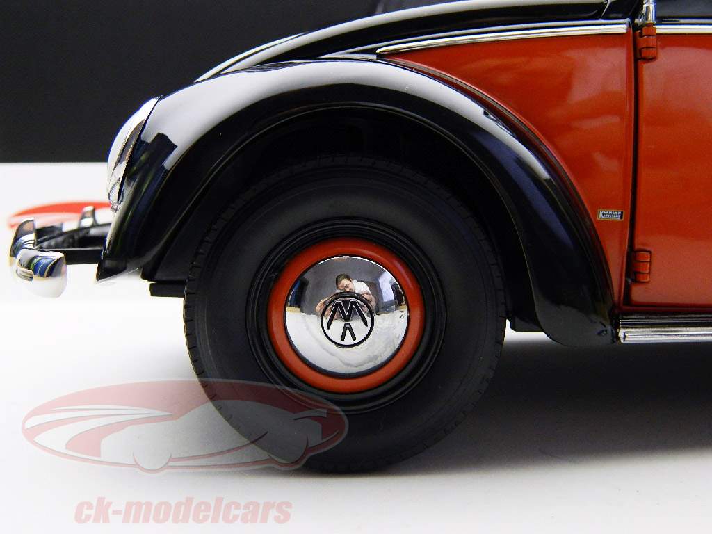 . Volkswagen Beetle Cabriolet År 1958 sort - rød / sort - rød SunStar 1:12