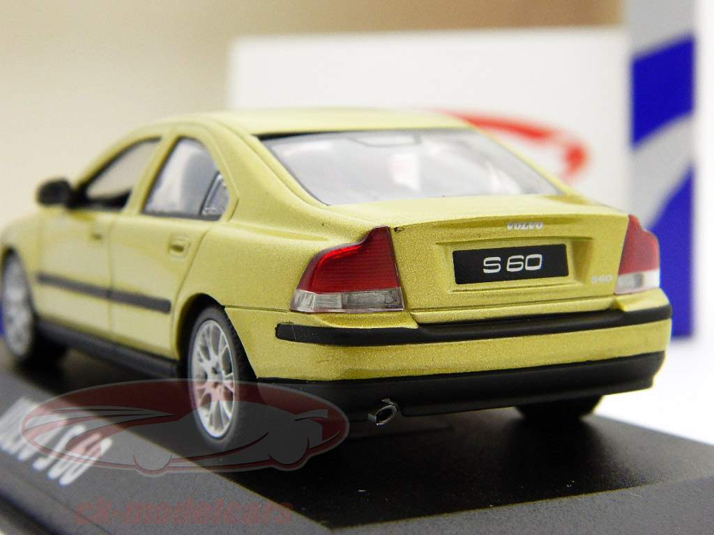 沃尔沃 S60 年 2000 金 1:43 MINICHAMPS