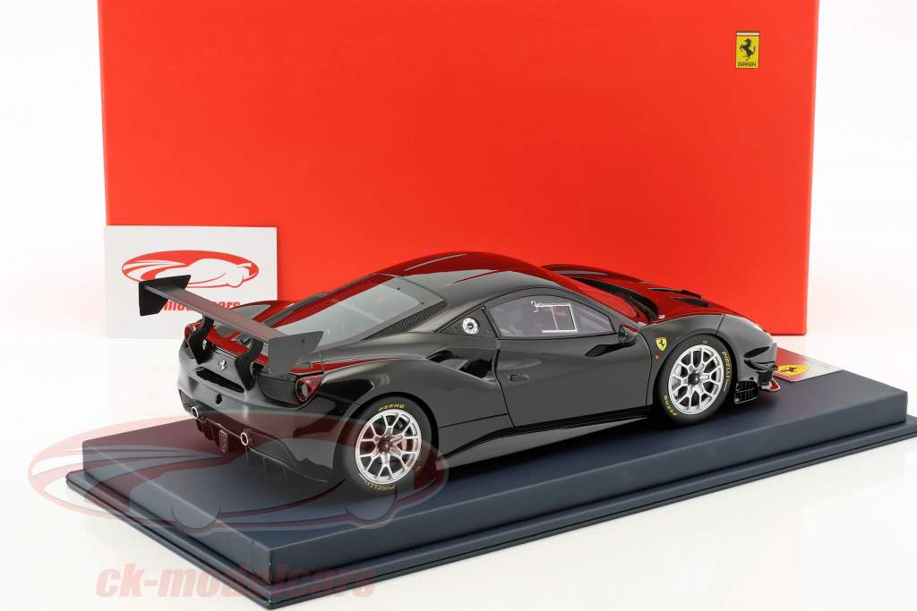 Ferrari 488 Challenge schwarz mit Vitrine 1:18 LookSmart