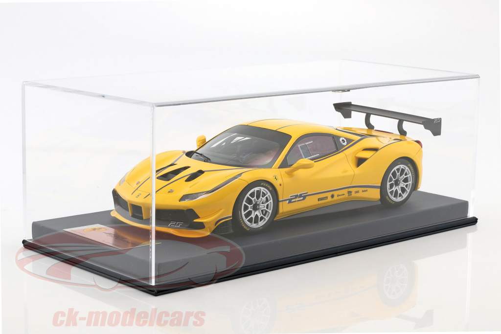 Ferrari 488 Challenge modena 黄 同 橱窗 1:18 LookSmart