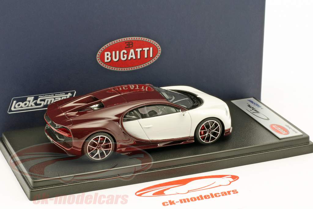 Bugatti Chiron Motorshow 日内瓦 2016 carbon 红 / 冰川 白 1:43 LookSmart