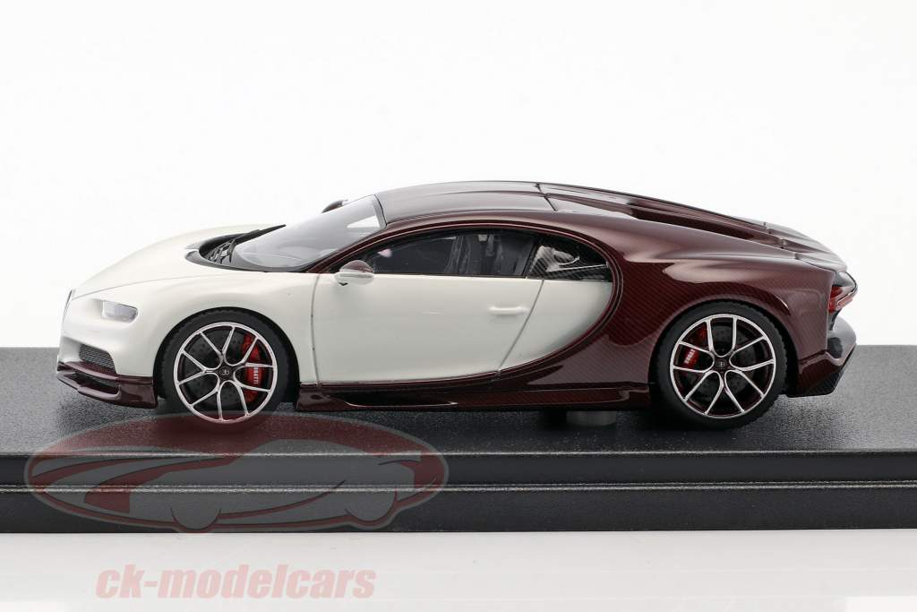 Bugatti Chiron Motorshow 日内瓦 2016 carbon 红 / 冰川 白 1:43 LookSmart