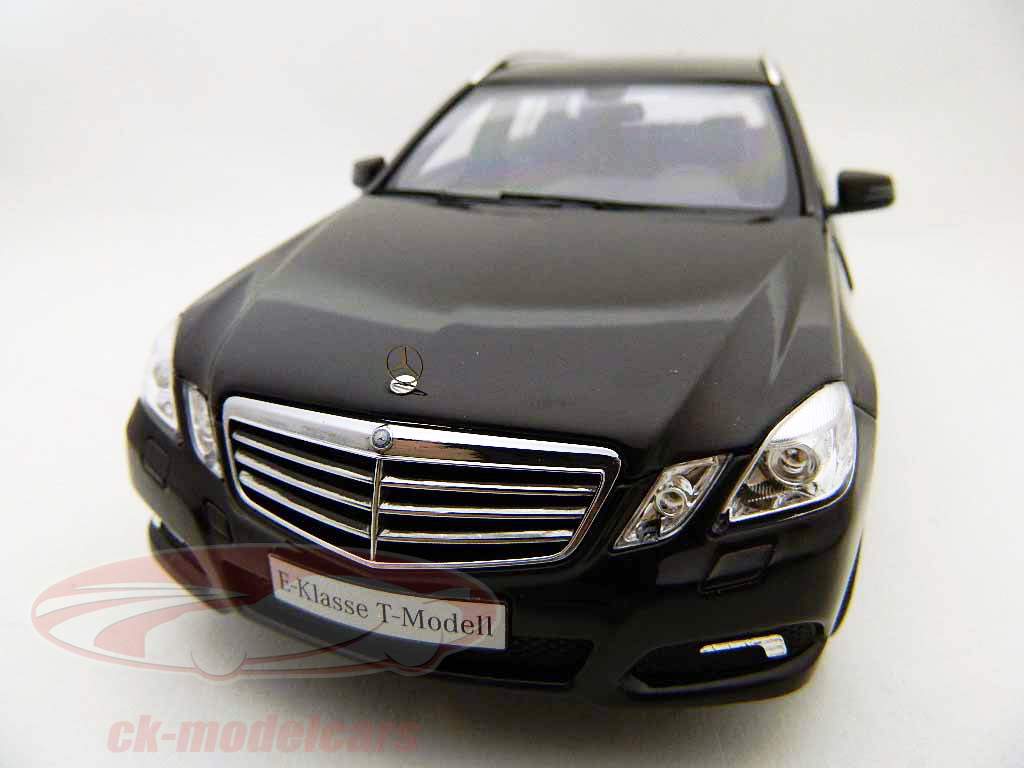 Mercedes-Benz E-Klasse T-Modell cuprit brown metallic 1:18 PMA
