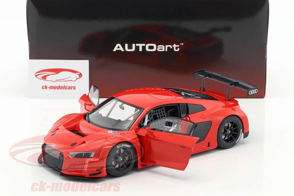 Audi R8 LMS Plain Body Version Bouwjaar 2016 rood 1:18 AUTOart