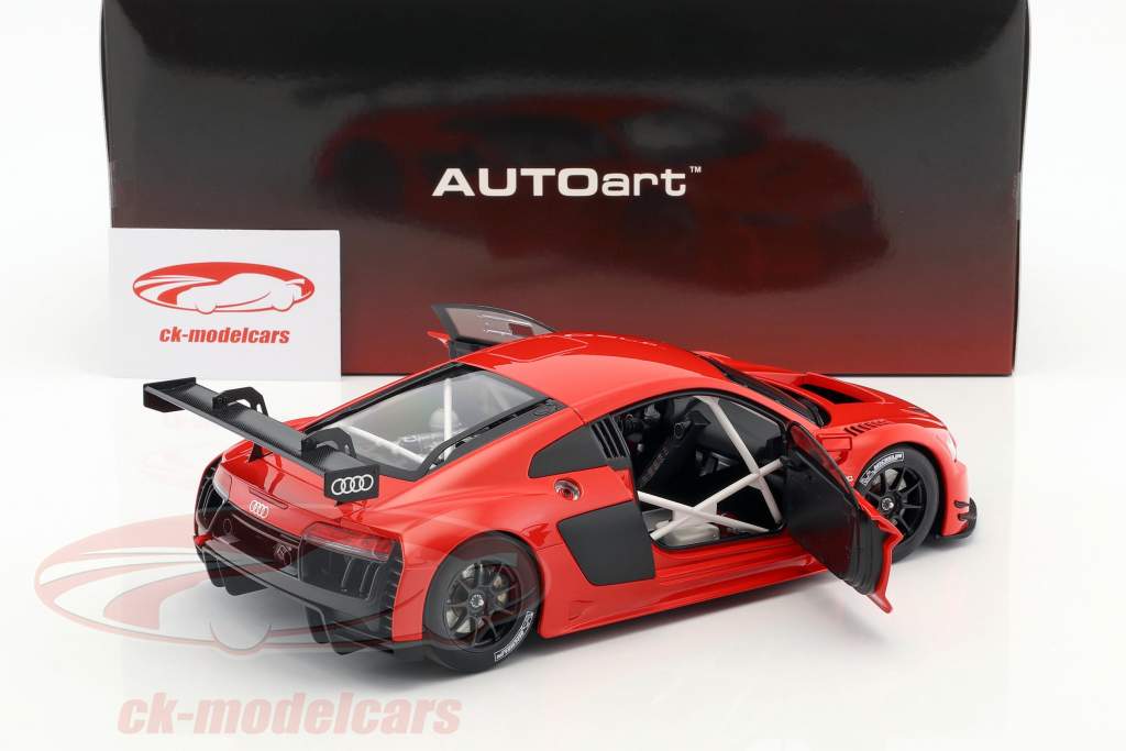 Audi R8 LMS Plain Body Version Bouwjaar 2016 rood 1:18 AUTOart