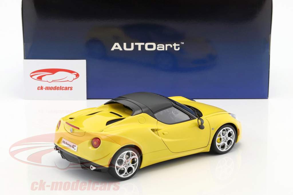 Alfa Romeo 4C Spider with removable Top year 2015 yellow 1:18 AUTOart