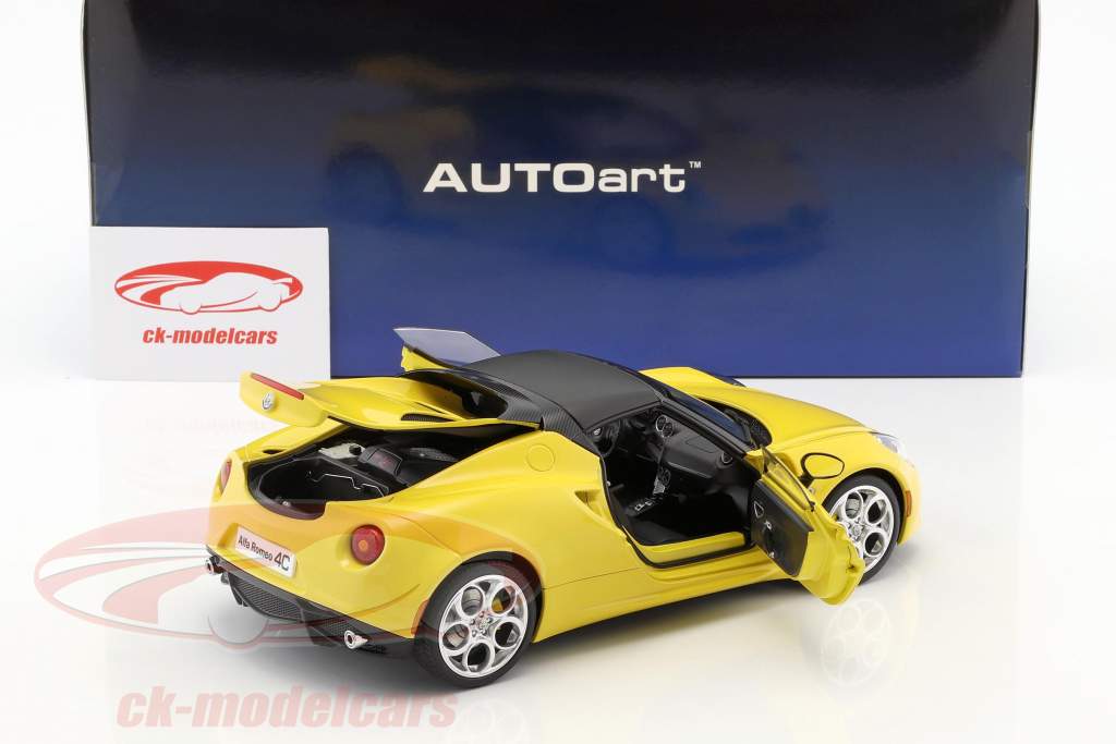 Alfa Romeo 4C Spider with removable Top year 2015 yellow 1:18 AUTOart