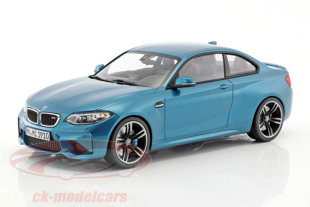 BMW M2 Coupe Год постройки 2016 long beach синий 1:18 Minichamps