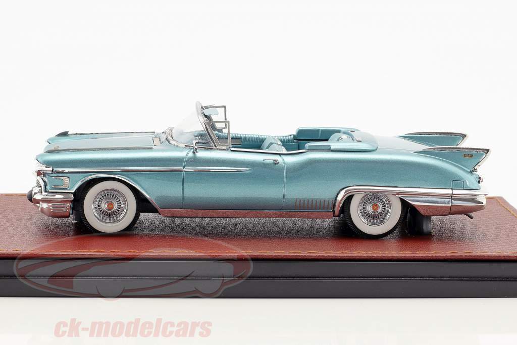 Cadillac Eldorado Biarritz Open Top Bouwjaar 1958 lichtblauw metalen 1:43 GLM