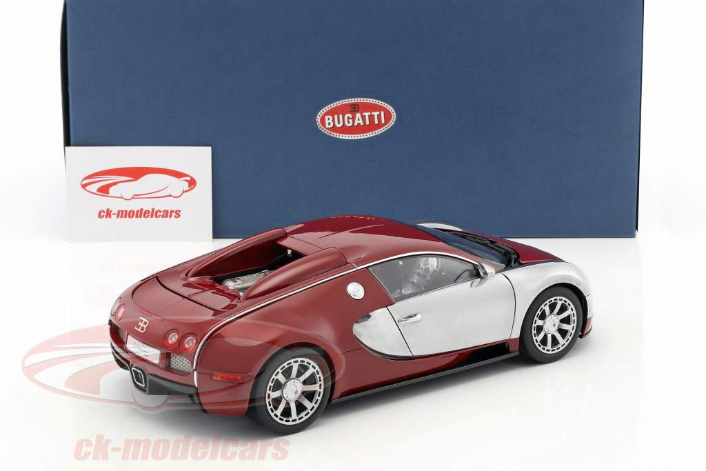 Bugatti Veyron EB 16.4 イヤー 2009 暗いです 赤 / クロム 1:18 AUTOart