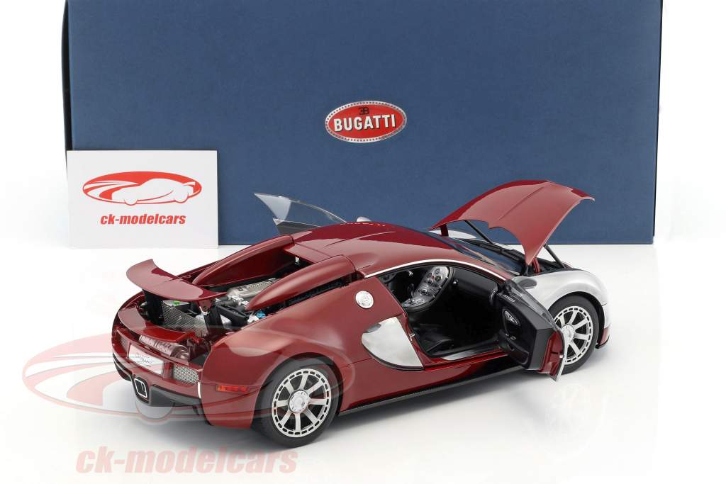Bugatti Veyron EB 16.4 Año 2009 oscuro rojo / cromo 1:18 AUTOart