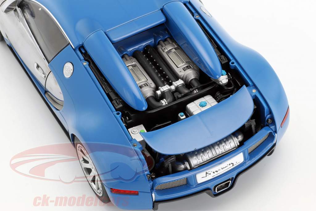 Bugatti Veyron EB 16.4 Année 2009 bleu / chrome 1:18 AUTOart