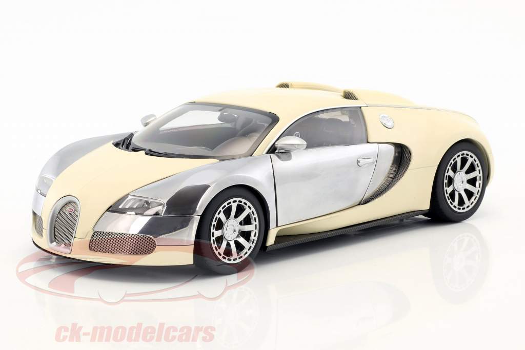 Bugatti Veyron EB 16.4 Año 2009 Blanco 1:18 AUTOart