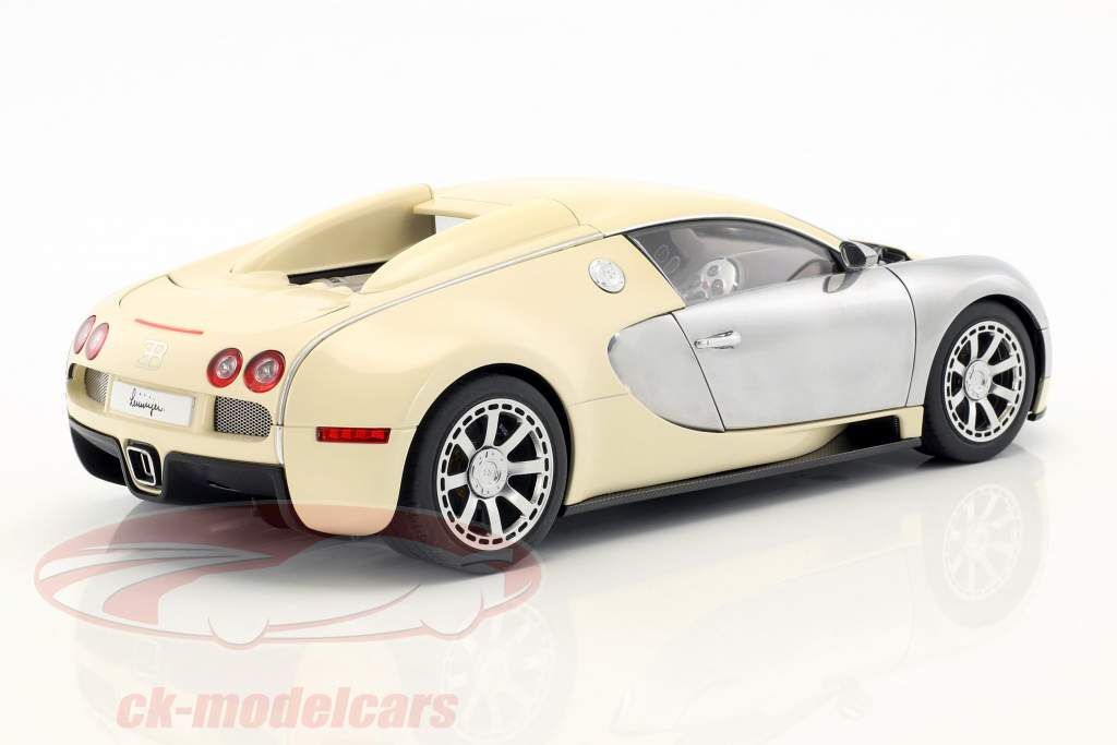 Bugatti Veyron EB 16.4 Jaar 2009 Wit 1:18 AUTOart
