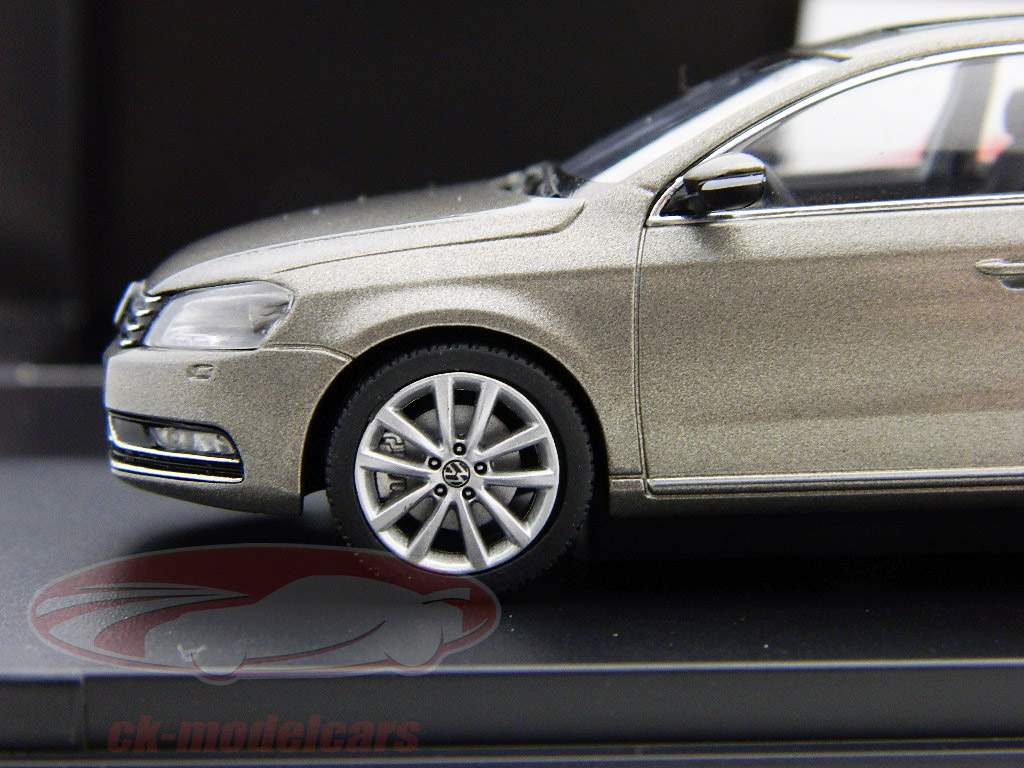 大众 大众 帕萨特 2011 珍珠 银 1:43 旭格