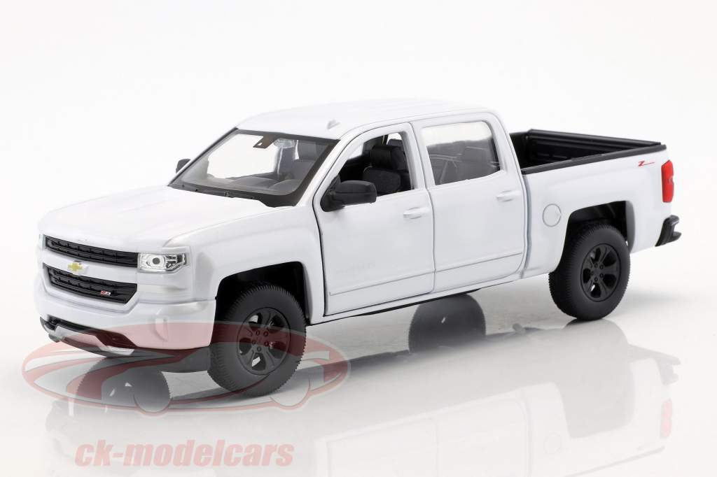 Chevrolet Silverado Bouwjaar 2017 wit 1:24 Welly