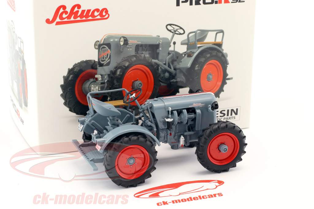 Eicher ED 26 трактор синий 1:32 Schuco