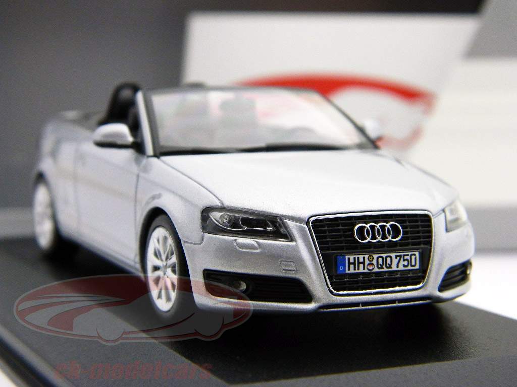 Ice Silver Audi A3 Cabriolet 2008 1:43 Minichamps