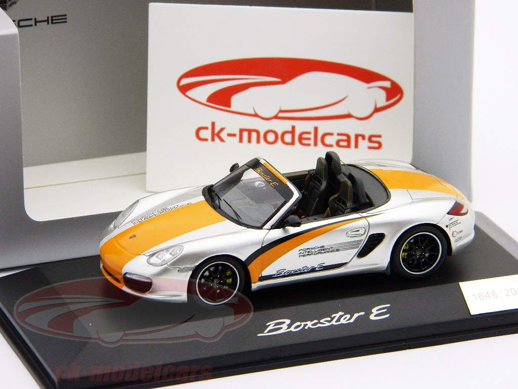 Porsche Boxster E 2 Свечи Поколение 1:43