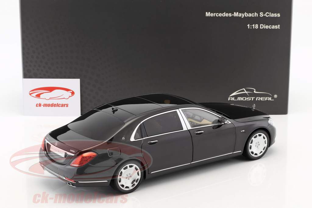 Mercedes-Benz Maybach S-класс Год постройки 2016 обсидиан черный 1:18 Almost Real