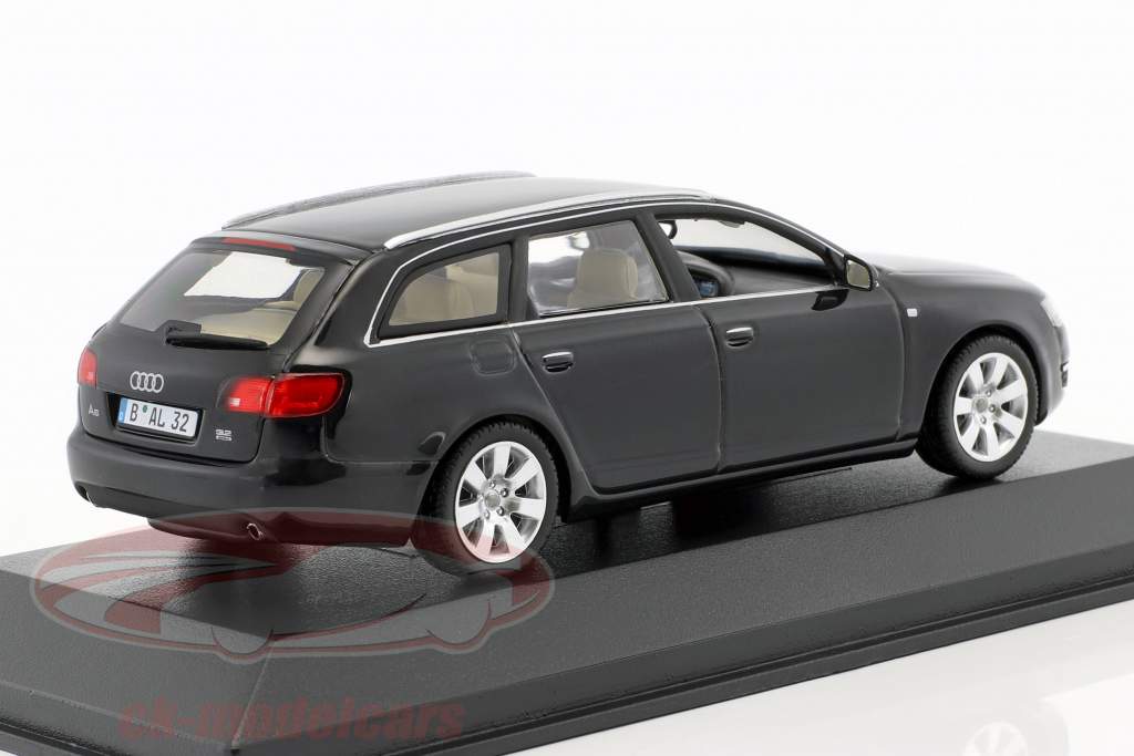 アウディA6アバント2004ブラック1時43ミニチャンプス