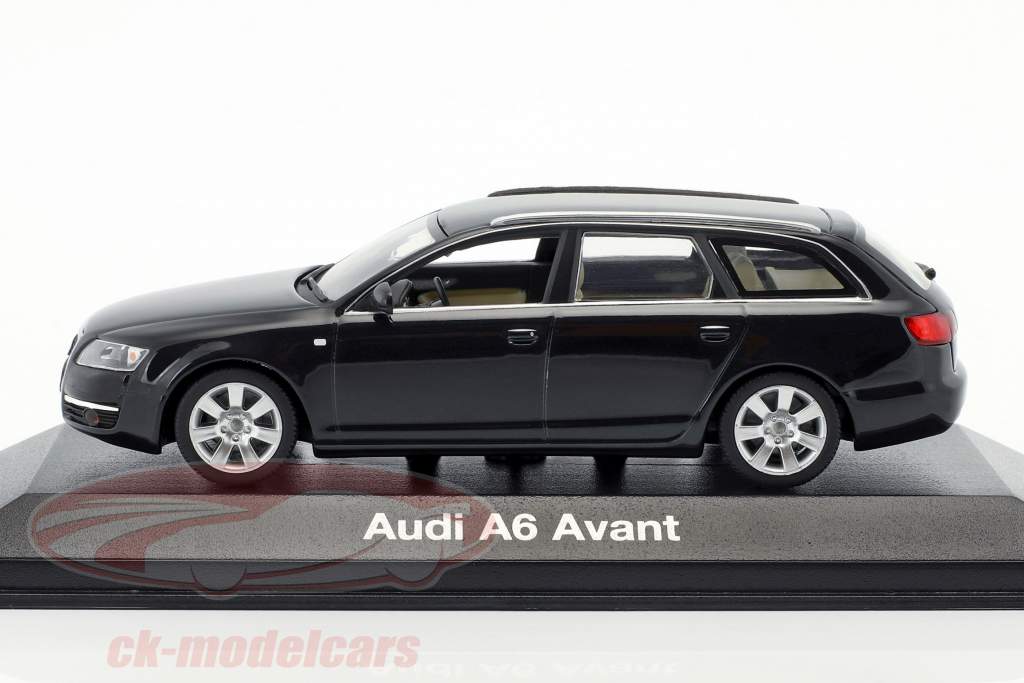 Audi A6 Avant 2004 nero 1:43 Minichamps