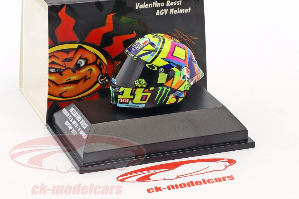 Valentino Rossi Moto GP 2017 Tribute to A. Nieto, N. Hayden AGV Helm 1:8 Minichamps