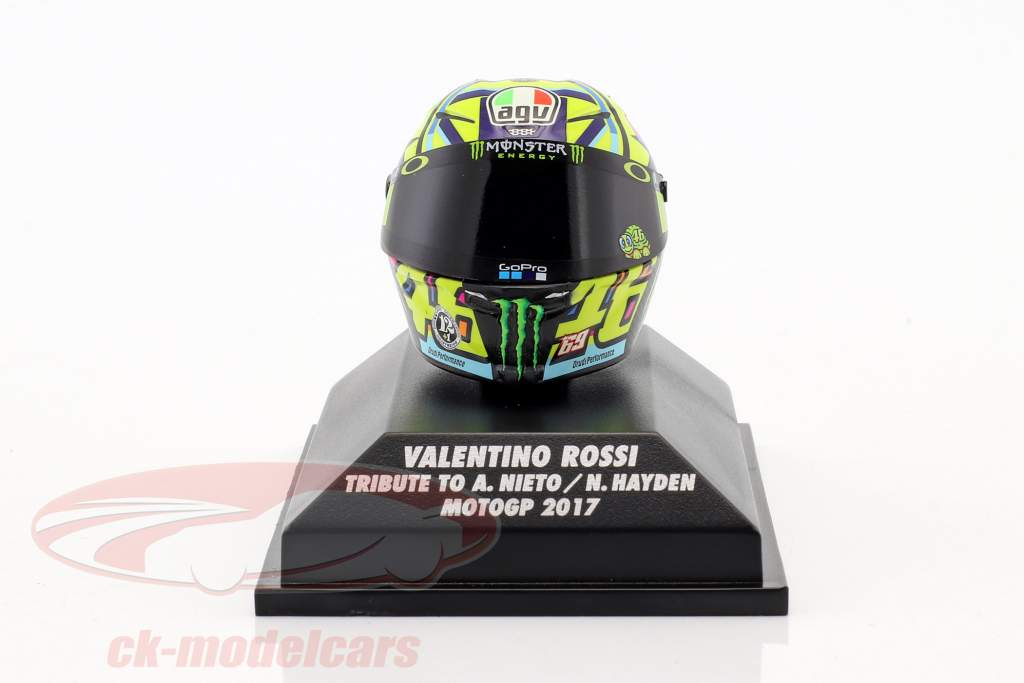 Valentino Rossi Moto GP 2017 Tribute to A. Nieto, N. Hayden AGV Helm 1:8 Minichamps