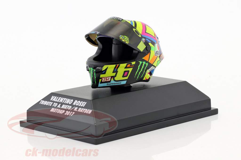 Valentino Rossi Moto GP 2017 Tribute to A. Nieto, N. Hayden AGV Helm 1:8 Minichamps