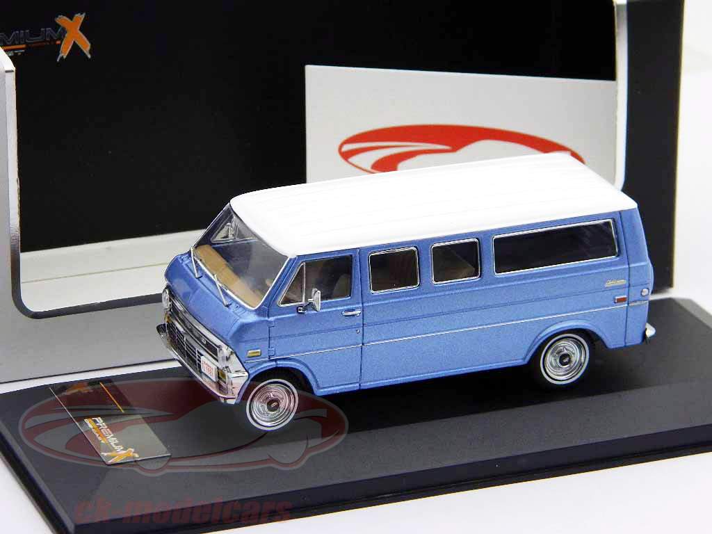 Год 1971 Ford Econoline синий и белый / синий-белый 1:43 PremiumX