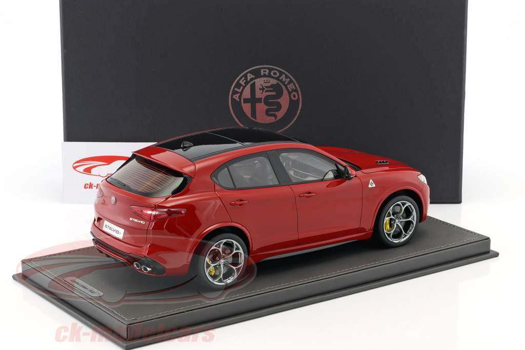 Alfa Romeo Stelvio Quadrifoglio año de construcción 2016 Alfa rojo 1:18 BBR