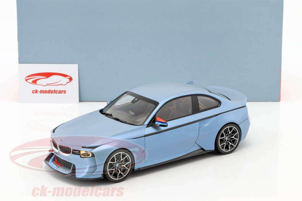 BMW 2002 Hommage Collection アイスブルー メタリック 1:18 Norev