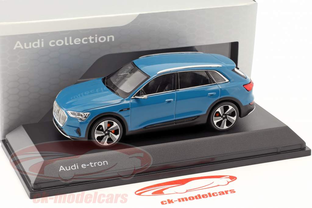 Audi e-tron année de construction 2018 Antigua Bleu 1:43 Spark