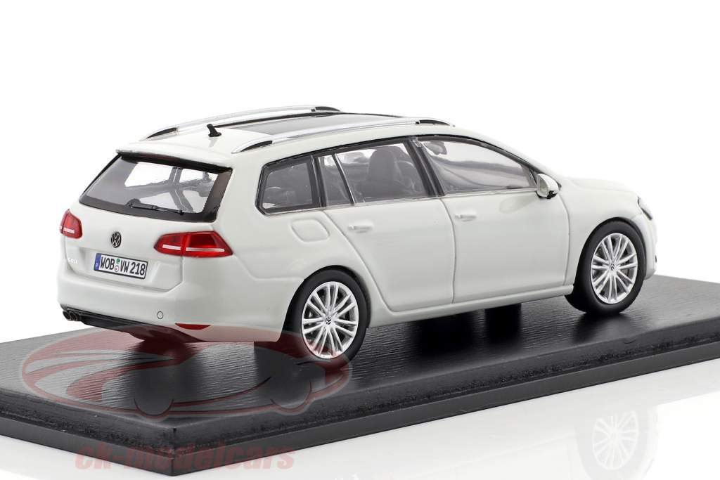 Volkswagen VW Golf Variant year 2016 white 1:43 Spark