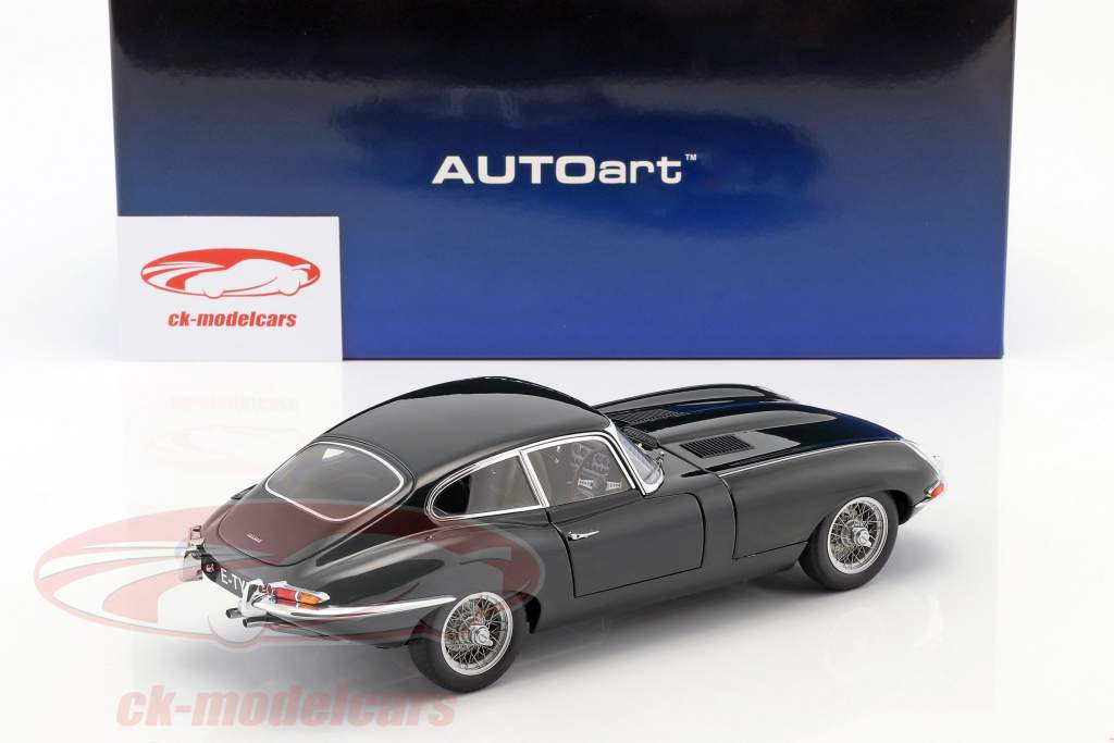 ジャガーE-タイプシリーズ1 3.8クーペ1961年グリーンオートアート1時18分