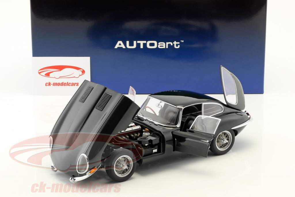 ジャガーE-タイプシリーズ1 3.8クーペ1961年グリーンオートアート1時18分